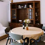 Apartament Fully Renovated One Bedroom With A Terrace - C