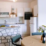 Fully Renovated One Bedroom With A Terrace - C Sevid