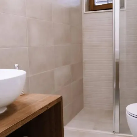 Fully Renovated One Bedroom With A Terrace - C Apartmán Sevid