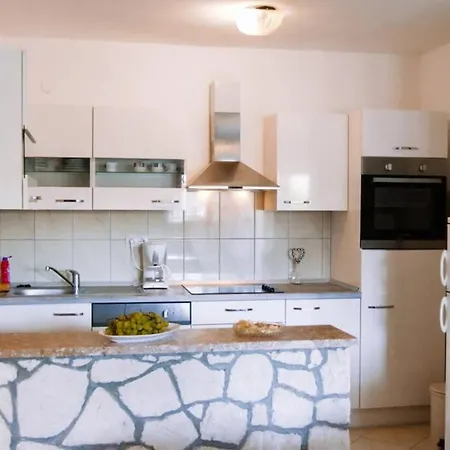 Fully Renovated One Bedroom With A Terrace - C Sevid